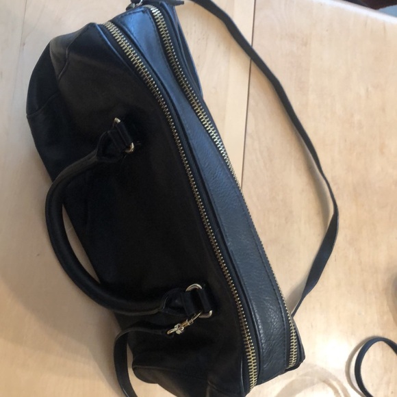 Talbots large black handbag with double handles and removable strap. - Picture 3 of 8